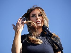 Setelah Dilantik, Donald Trump Tak Ajak Melania Pindah ke Gedung Putih