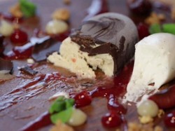 Mau Coba Es Krim Banana Split Rasa Foie Gras?