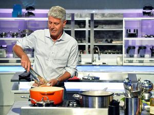 Anthony Bourdain Pernah Jadi Tukang Cuci Piring dan Ingin Jadi Chef Sejak Kecil