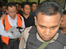 Diduga Korupsi, Mantan Sekda Gresik dan 2 Petinggi PT Smelting Ditahan