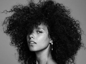Alicia Keys Nyaris Tak Dikenali Gara-gara Potongan Rambut Ini Alicia Keys Nyaris Tak Dikenali Gara-gara Potongan Rambut Ini