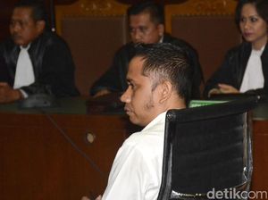 Pengacara Saipul Jamil Divonis 3,5 Tahun Penjara Pengacara Saipul Jamil Divonis 3,5 Tahun Penjara