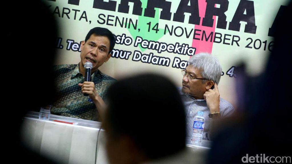 FPI Curigai Skenario Pembebasan Ahok FPI Curigai Skenario Pembebasan Ahok