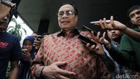 Eks Dirjen Dukcapil Diperiksa KPK Selama 9 Jam