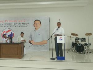 Anies ke Kader Perindo: Tak Pantas Bila Pemuda Hanya Bicara Masa Lalu