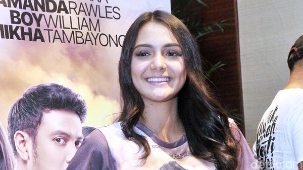 Amanda Rawles Manis Banget Sih