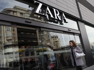 Zara Kejar Target Jual Baju 100% Terbuat Dari Bahan Ramah Lingkungan di 2025 Zara Kejar Target Jual Baju 100% Terbuat Dari Bahan Ramah Lingkungan di 2025