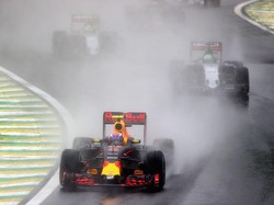 Aksi Verstappen di Interlagos Dikomparasikan dengan Aksi Senna dan Schumi