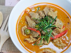 Kelapa, Buah Tropis yang Memberi Rasa Gurih Alami