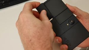 Wujud Ponsel Masa Depan yang Diaborsi Google