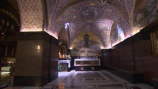 Foto: 2 Keluarga Muslim Penjaga Makam Yesus di Yerusalem