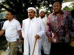 4 Kader HMI Dibebaskan, Sempat Dibesuk Habib Rizieq dan Munarman