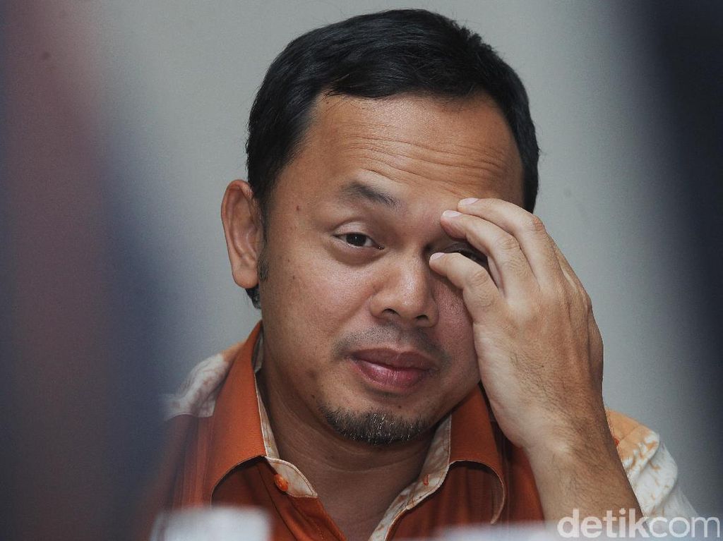 Bima Arya Semprot Disdukcapil yang Ngaku Blangko E-KTP Kosong Bima Arya Semprot Disdukcapil yang Ngaku Blangko E-KTP Kosong