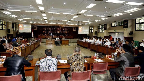 Bareskrim Gelar Perkara Kasus Ahok Bareskrim Gelar Perkara Kasus Ahok