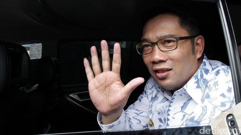 Hasil gambar untuk ridwan kamil di insiden sabuga