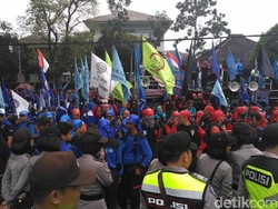 Jelang Penetapan UMK Kabupaten dan Kota, Buruh di Jabar akan Demo Selama 4 Hari