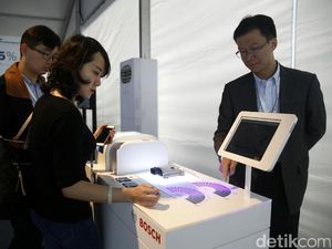 Efek Domino Bidang Teknologi Pada Bisnis