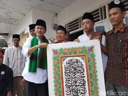 Cawagub Banten Embay Diminta Bangun Museum Kaligrafi di Kampung Kiai
