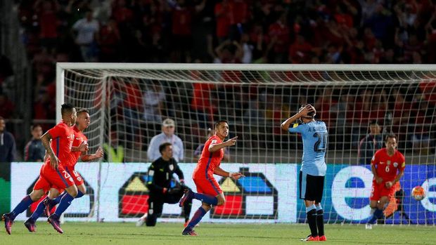 Dua Gol Sanchez Antar Chile Taklukkan Uruguay 3-1