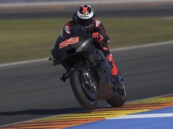 Lorenzo Takkan Ubah Gaya Membalap di Ducati