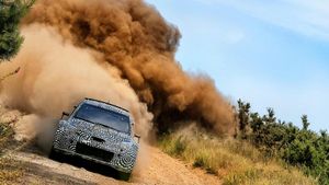Mobil Reli Toyota Yaris Berbekal Otonom