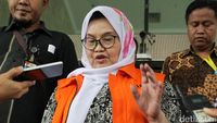 Siti Fadilah Kembali Diperiksa KPK