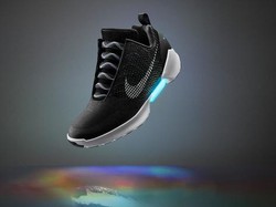 Nike Akan Jual Sneakers yang Bisa Ikat Tali Sendiri Desember 2016