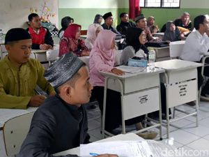 664 Orang Ikuti Seleksi Guru Kajian Alquran dan Kitab Keagamaan di Purwakarta