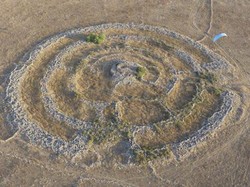 Bukan Crop Circle Alien, Ini Stonehenge dari Israel