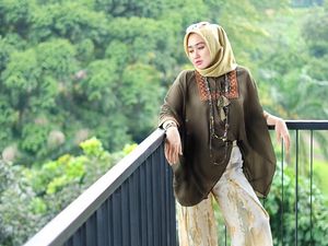 Hijab Style: Dian Pelangi Hingga Nabila Zirus Tampil Ala Hippie