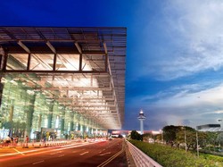 2 Traveler Indonesia Siap Lomba Jadi Miliuner di Bandara Changi