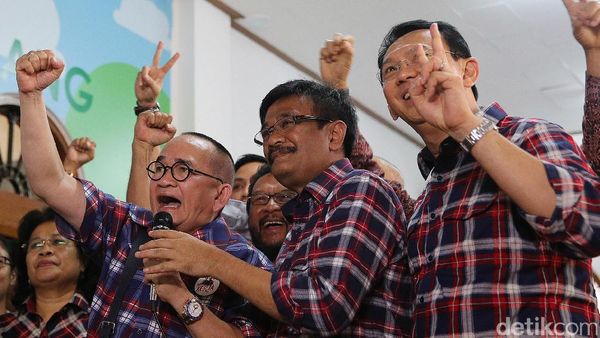 Ahok Tanggapi Status Tersangka Ahok Tanggapi Status Tersangka