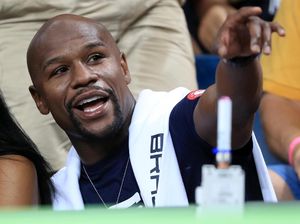 Mayweather Tak Terima McGregor Dibandingkan dengan Dirinya Mayweather Tak Terima McGregor Dibandingkan dengan Dirinya