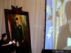 Sarjana dan Retaknya Ruang Publik Kita