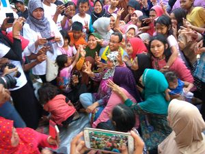 Kampanye di Cakung, Anies Bertemu Teman SMA di Yogyakarta
