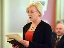 Seorang Menteri Wanita di Australia Mundur karena Depresi