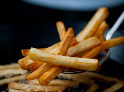 Kriuk Renyah Kentang Goreng Bisa Picu Pertumbuhan Sel Kanker, Ini Alasannya