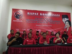 Megawati Tegaskan PDIP Dukung Penuh Jokowi-JK Jalankan Konstitusi