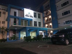 Jenazah Desi dari Kalibata City Dibawa Polisi Tinggalkan RS Tria Dipa