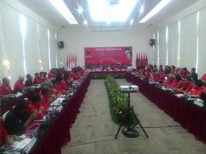 Mega Rapat dengan Kader PDIP soal Pilkada, Sejumlah Menteri Hadir