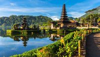 Foto: Eksotisnya Pura Ulun Danu Bratan Dijepret Kamera