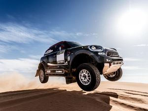 MINI John Cooper Works Segala Medan