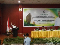 Beri Kuliah Umum di Makassar, Mentan: Kami Arahkan 8.000 Lulusan ke Pertanian
