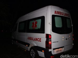 Viral Mobil Pribadi Halangi Ambulans di Pondok Indah Jaksel Viral Mobil Pribadi Halangi Ambulans di Pondok Indah Jaksel