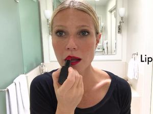 Ini Cara Makeup Gwyneth Paltrow yang Beda dari Tutorial Para Vlogger