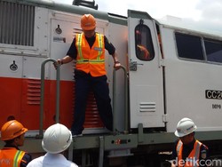 Tambah Kenyamanan Masinis, PT KAI Pasang AC di Lokomotif