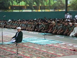 Prajurit TNI dan Warga Aceh Istighosah agar Indonesia Tetap Damai