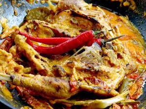 Resep Ayam Lodho Khas Trenggalek untuk Sajian Idul Adha Resep Ayam Lodho Khas Trenggalek untuk Sajian Idul Adha
