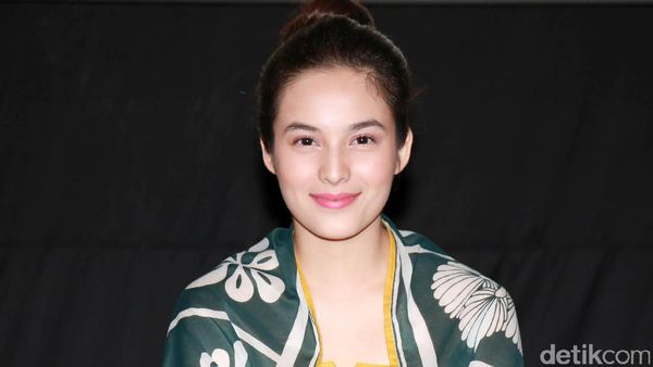 Aw..Makin Jatuh Hati Lihat Chelsea Islan Bergaya Etnik