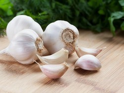 Beraroma Tajam, Bawang Putih Justru Berkhasiat Sehatkan Pencernaan dan Perkuat Memori